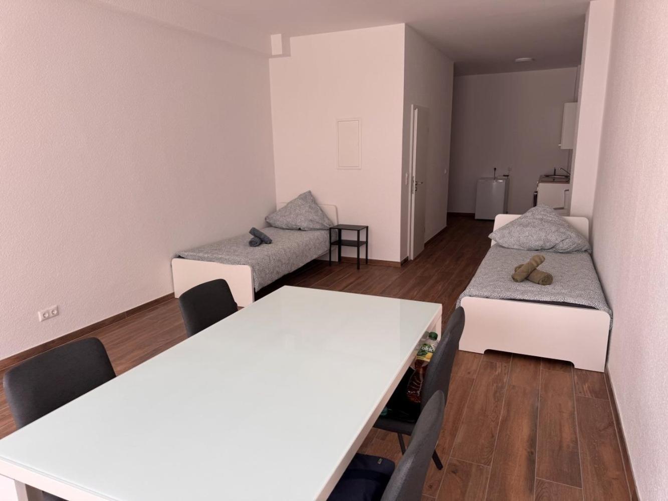Cozy Apartment In เลเวอร์คูเซน ภายนอก รูปภาพ
