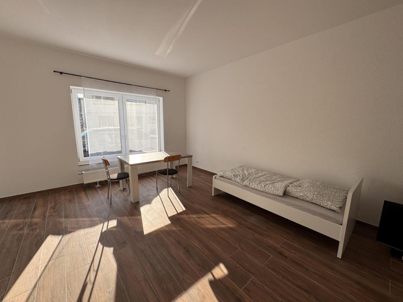 Cozy Apartment In เลเวอร์คูเซน ภายนอก รูปภาพ