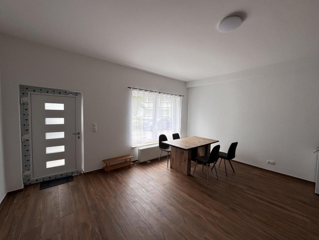 Cozy Apartment In เลเวอร์คูเซน ภายนอก รูปภาพ