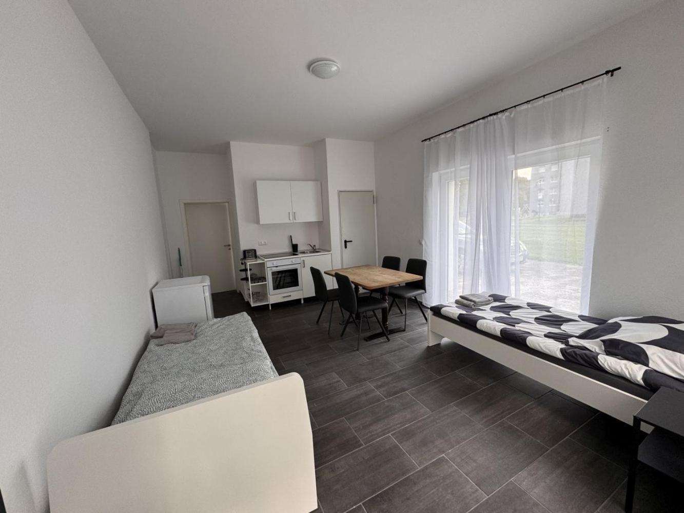 Cozy Apartment In เลเวอร์คูเซน ภายนอก รูปภาพ