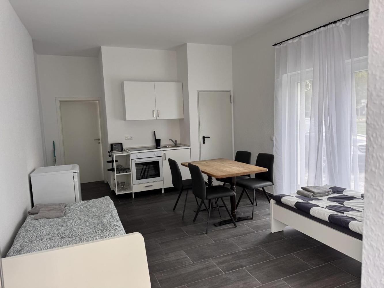 Cozy Apartment In เลเวอร์คูเซน ภายนอก รูปภาพ