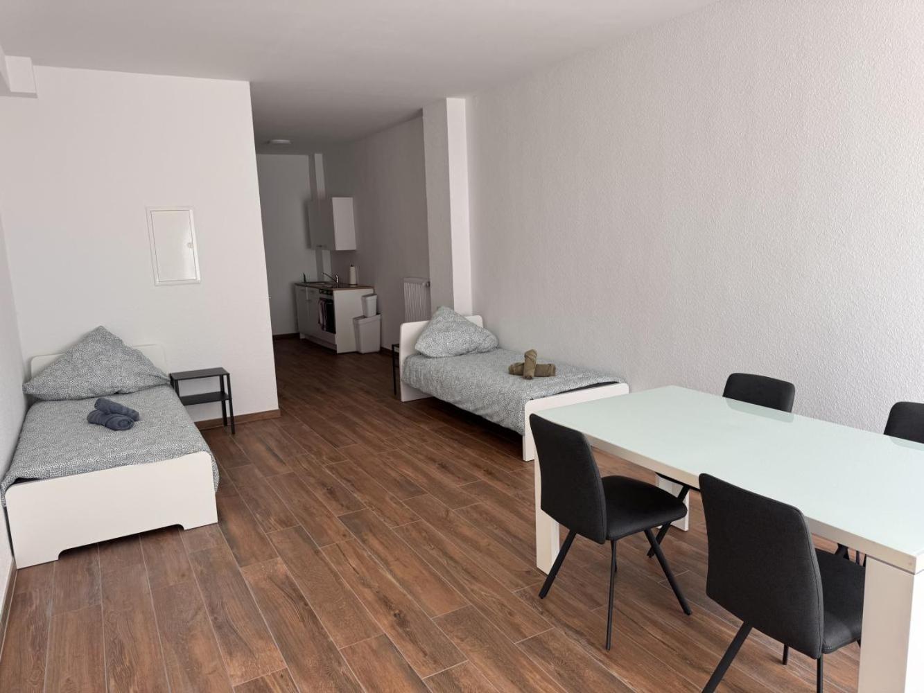 Cozy Apartment In เลเวอร์คูเซน ภายนอก รูปภาพ