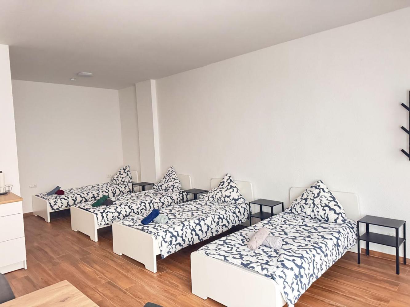 Cozy Apartment In เลเวอร์คูเซน ภายนอก รูปภาพ